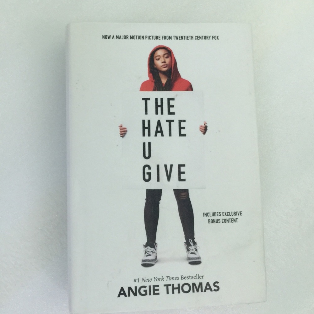 The hate you give by Angie Thomas